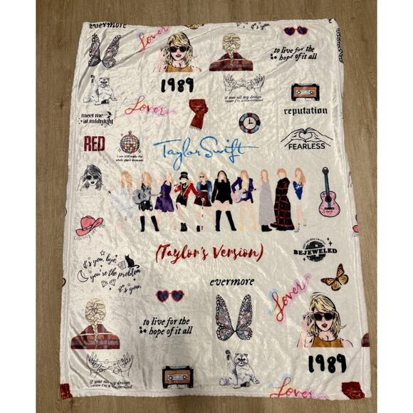 Taylor Swift 'The Eras' Tour Collectors Fleece Blanket 36x58 - Picture 1 of 7
